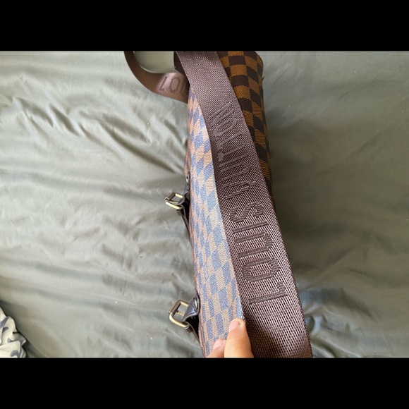 Brown Louis Vuitton messenger bag checkered with monogram inside - Picture 4 of 6